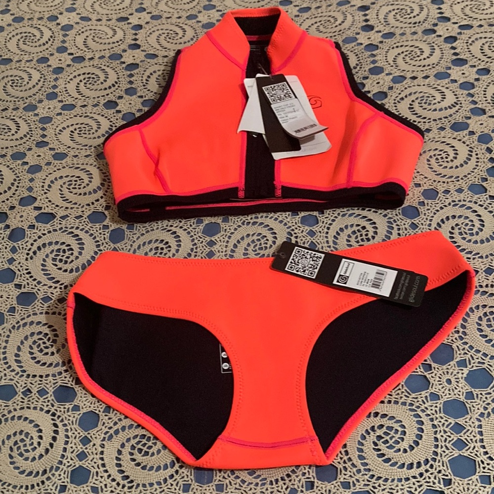 GlideSoul Short Top & Bikini Bottom